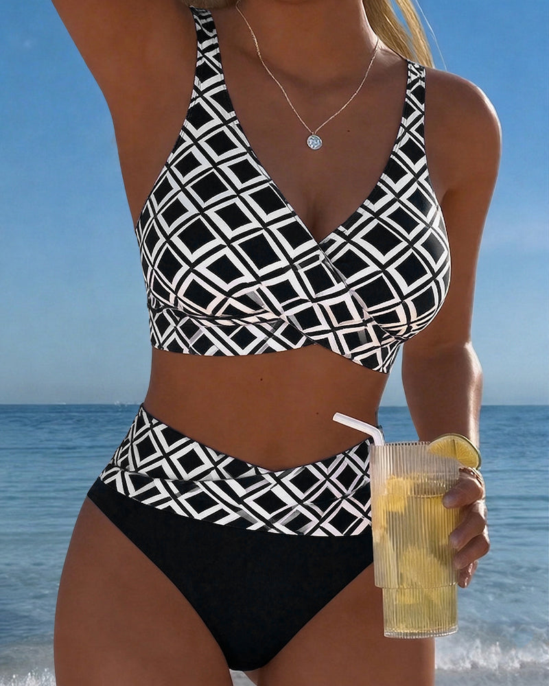 Adriana – Bikini de Dos Piezas con Estampado Geométrico